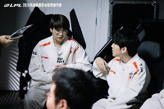 级俱乐部间 级俱乐部间