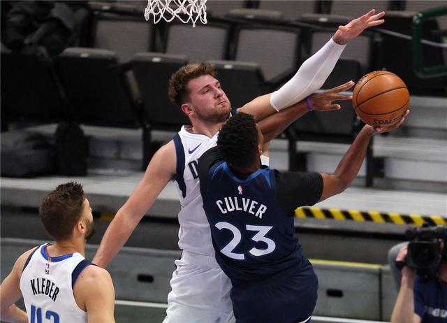 亨德森代表 亨德森代表