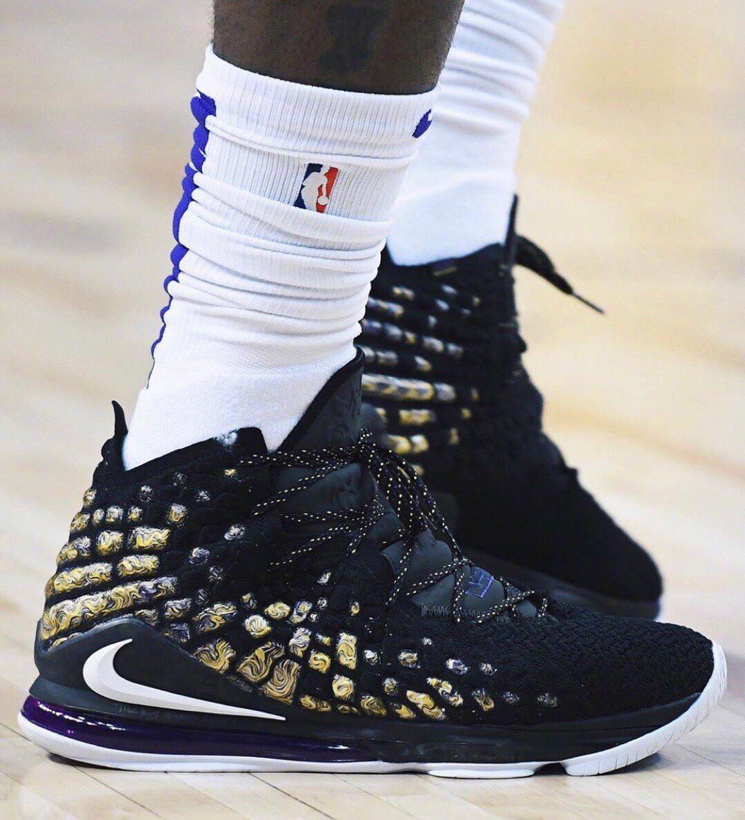 目标是落在 目标是落在